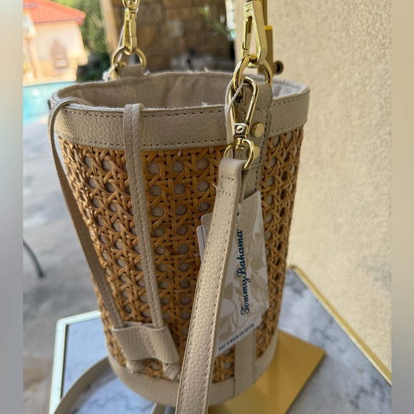 Tommy Bahama Tan and Cream Shoulder Bag - Picture 2 of 8